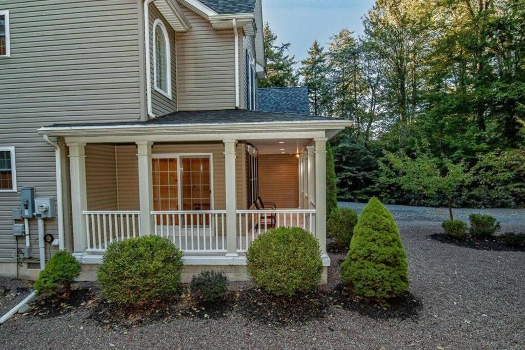 Luxury 4 Bedroom House In Pocono Mountains In Golf Course Near Lake Tobyhanna Zewnętrze zdjęcie