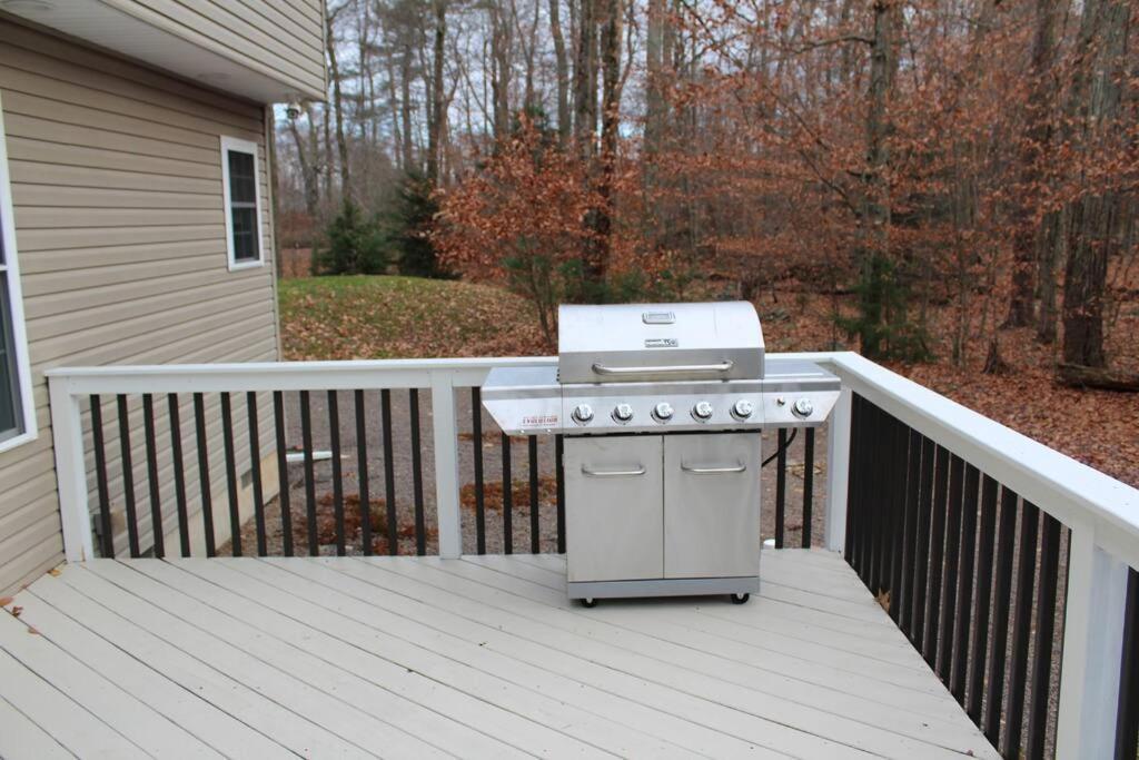 Luxury 4 Bedroom House In Pocono Mountains In Golf Course Near Lake Tobyhanna Zewnętrze zdjęcie